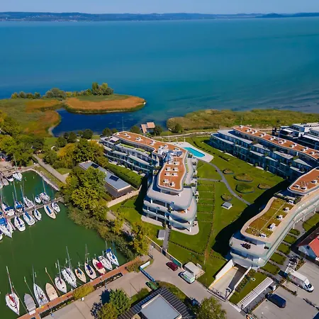 Szemes Bay * Балатонсемеш